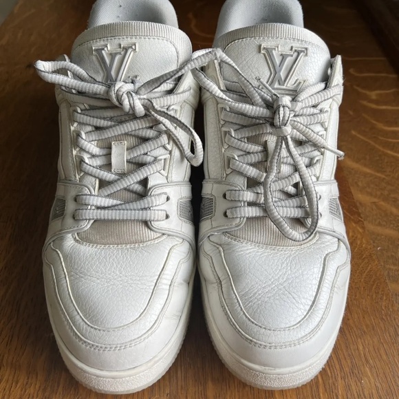 Louis Vuitton Trainers - Picture 2 of 12